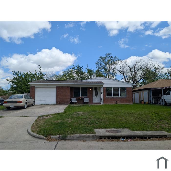 2101 Huckleberry Ln