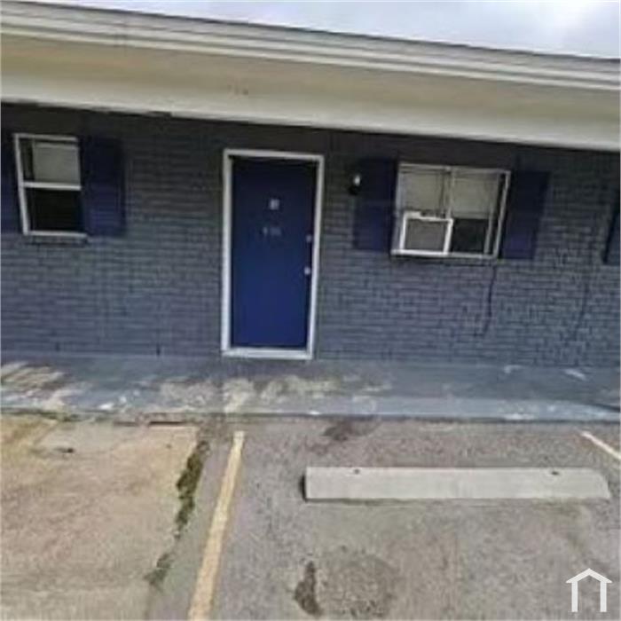 1005 Spooner St