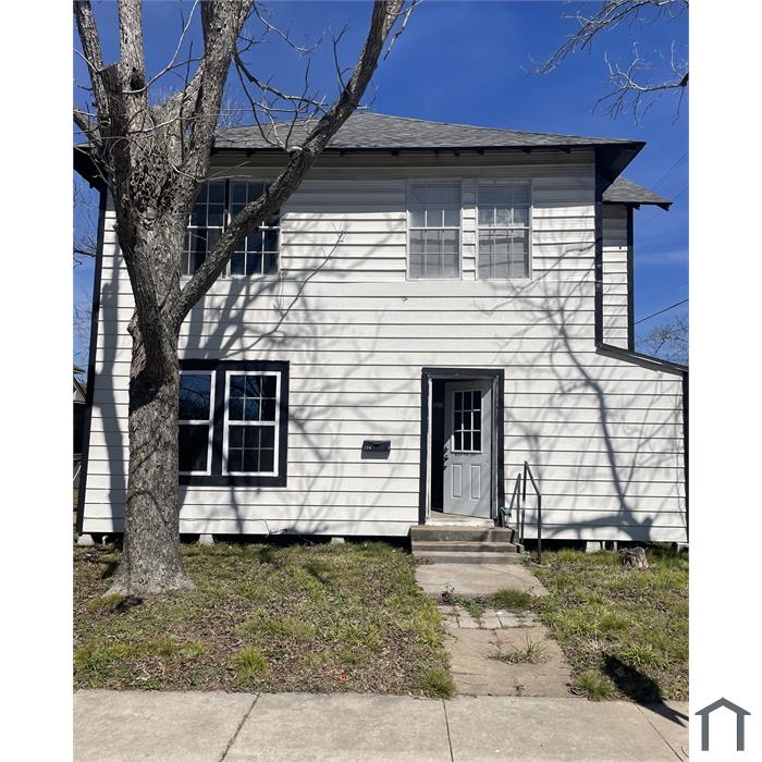 124 E Gulf St