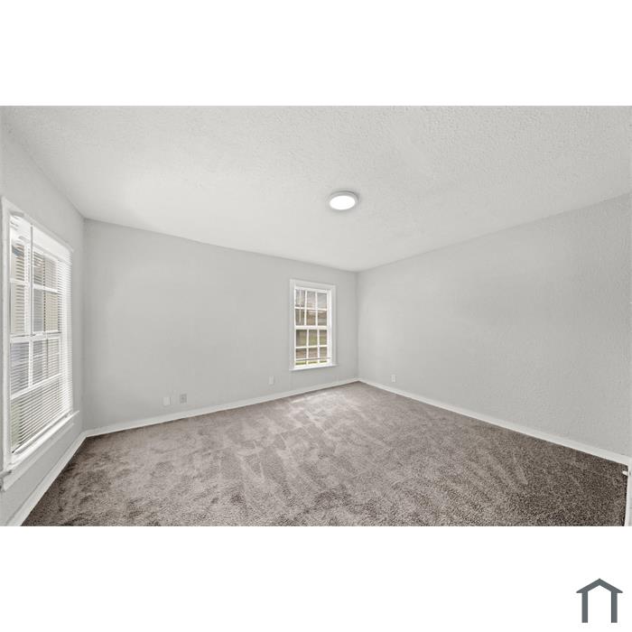 1721 W 5th St