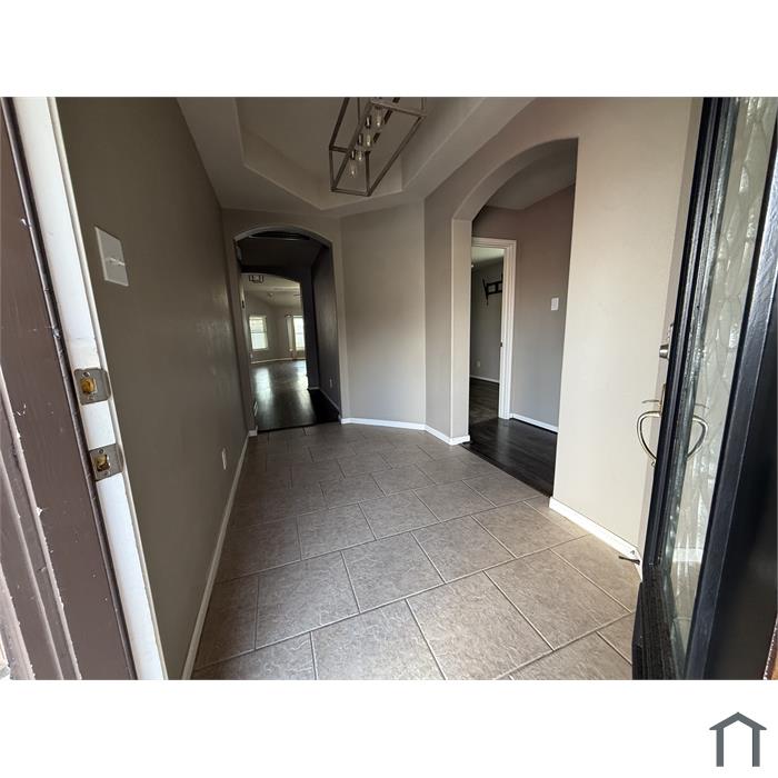 5 Indian Palms Dr