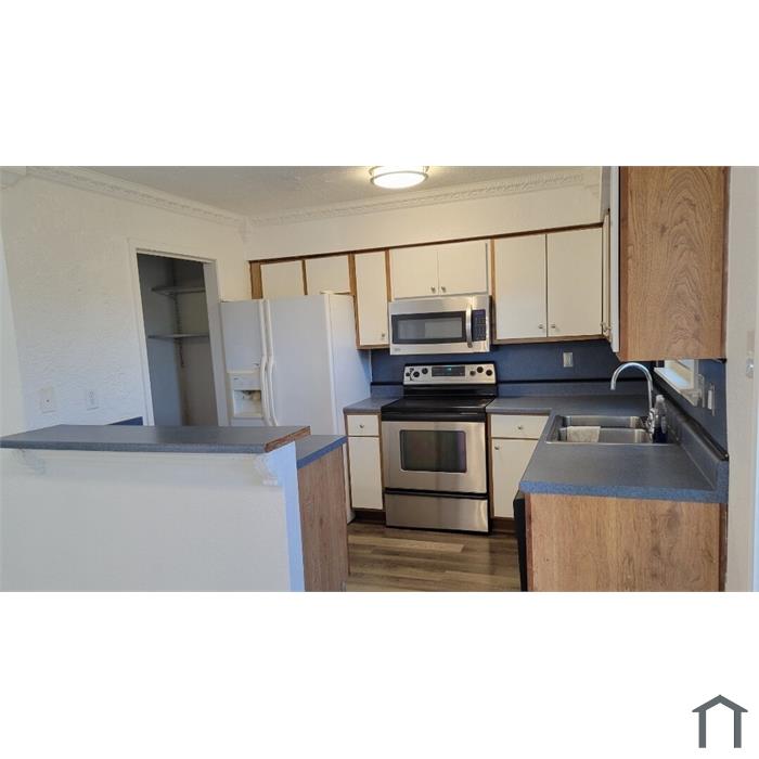 7600 Emmett F Lowry Expy