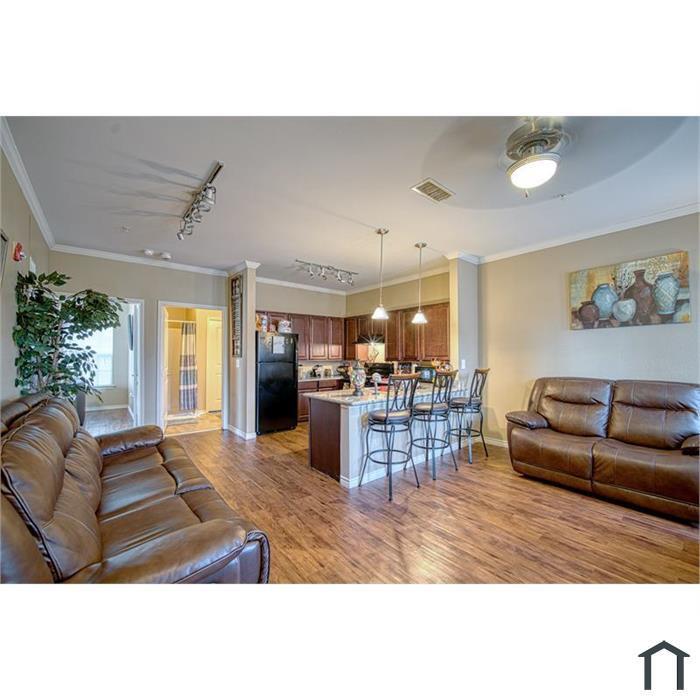 Whispering Oaks Apartments