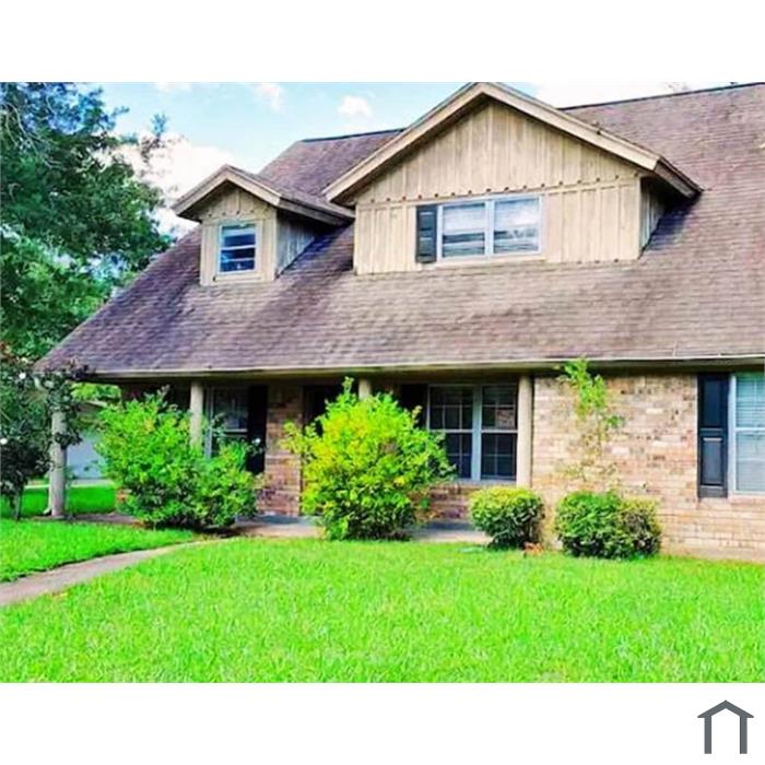 2800 Country Club Dr