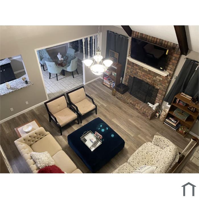 2800 Country Club Dr