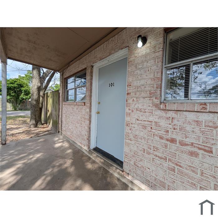 893 Campus St