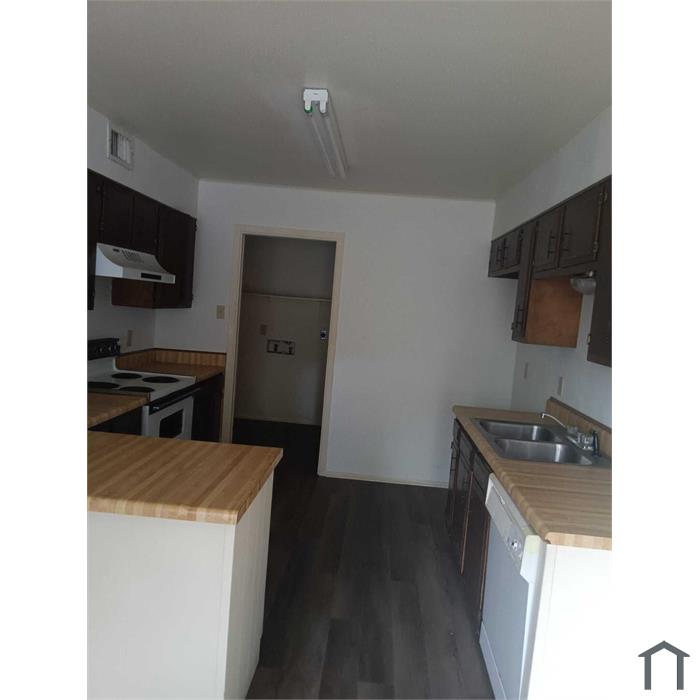 8565 Glen Meadow Ln