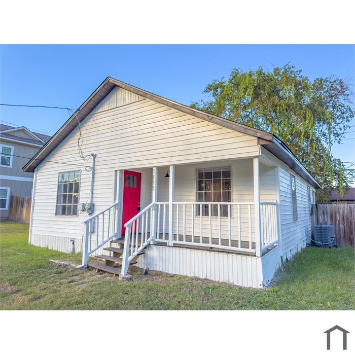 1111 Georgia St