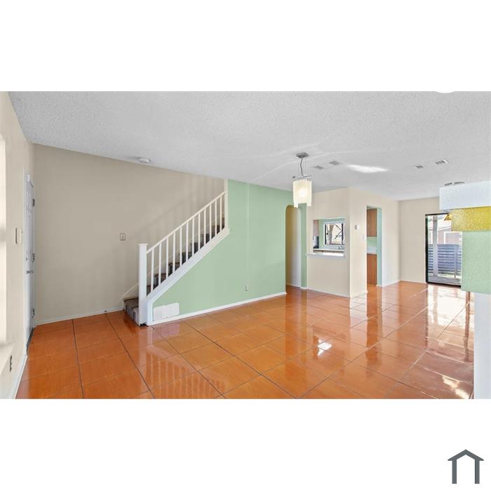 6858 Cape Meadow Dr