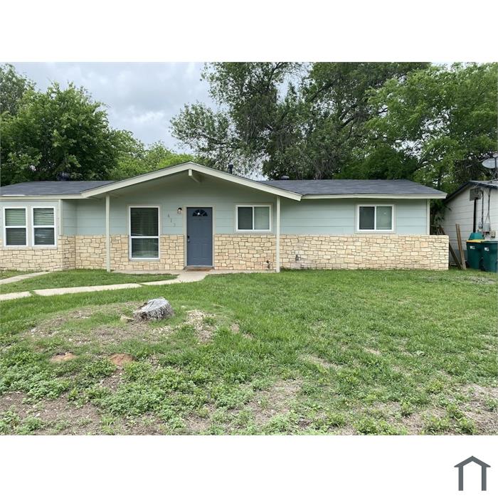 413 W Aviation Blvd