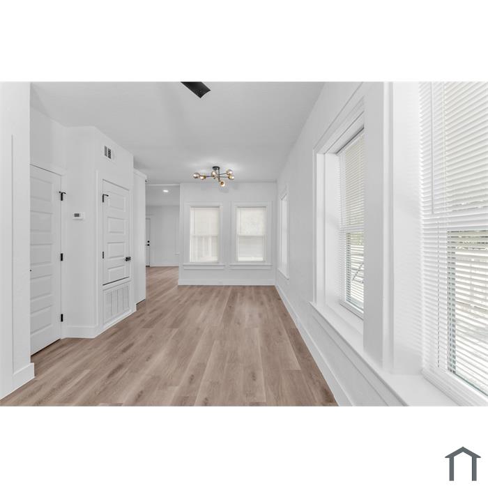 1505 W Woodlawn San Antonio TX 78201