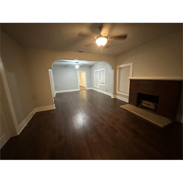 1118 Santa Anna