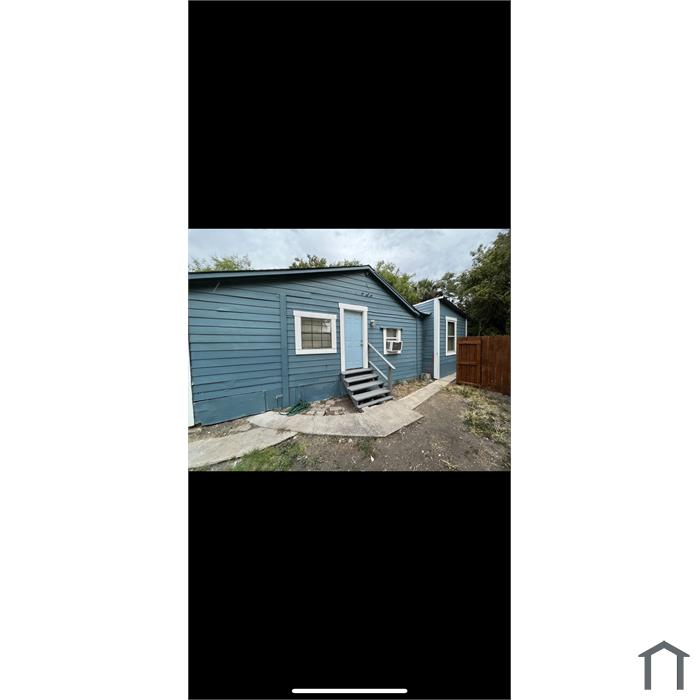 271 E Lambert St