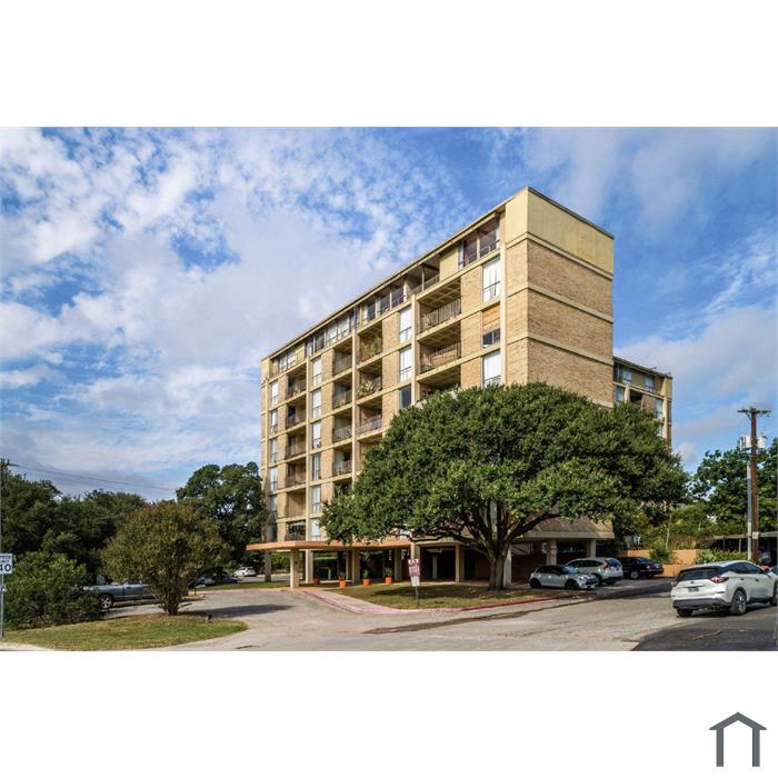 Four Oaks Apartments 