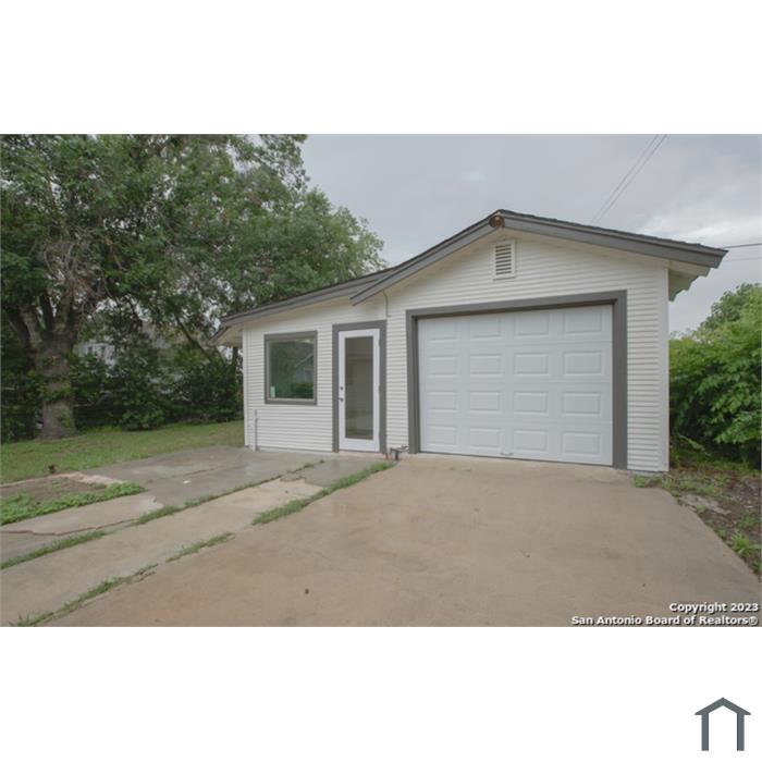 1 Bedroom Apartment 519 Rigsby Ave in San Antonio, TX