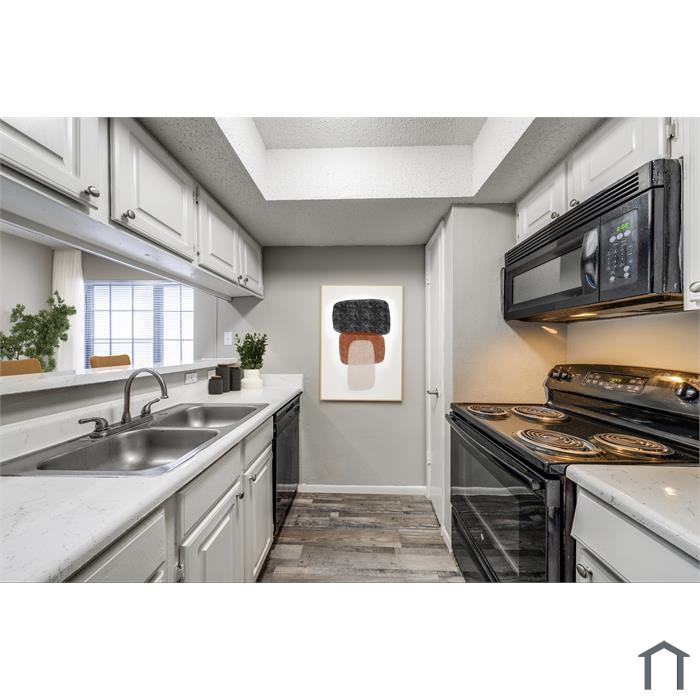 Icon Apartments