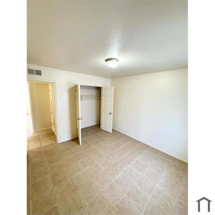 5200 Blanco Rd