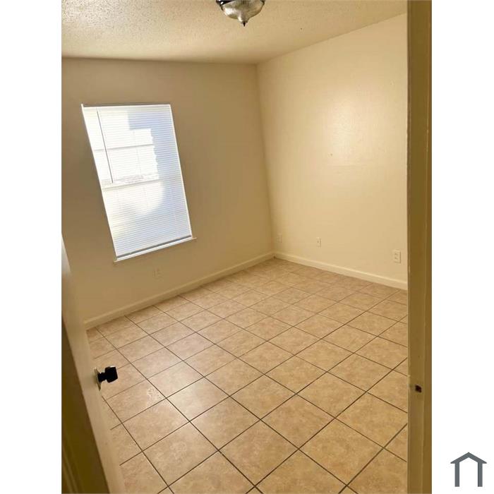 5200 Blanco Rd