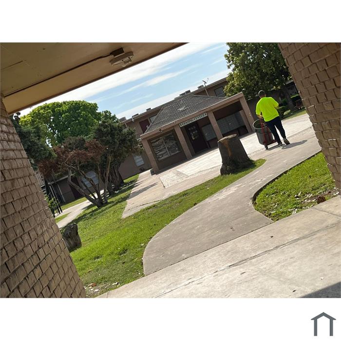 5200 Blanco Rd