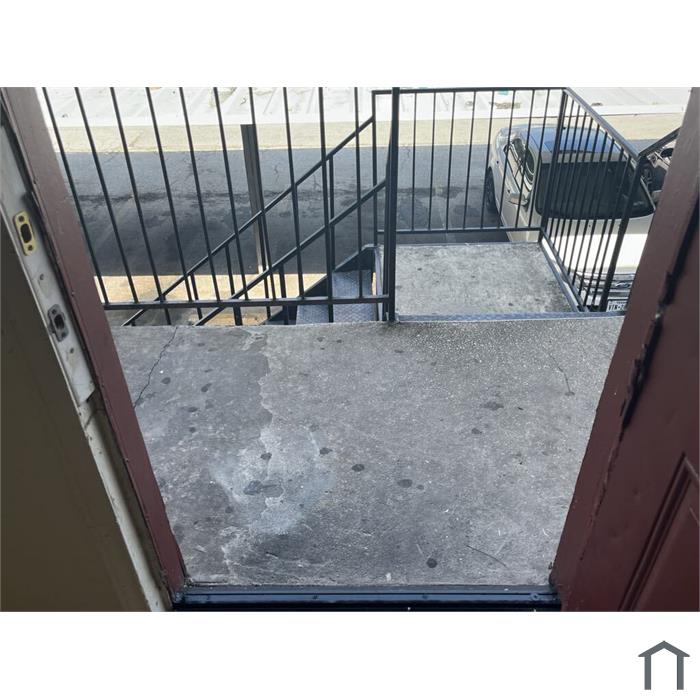 5200 Blanco Rd