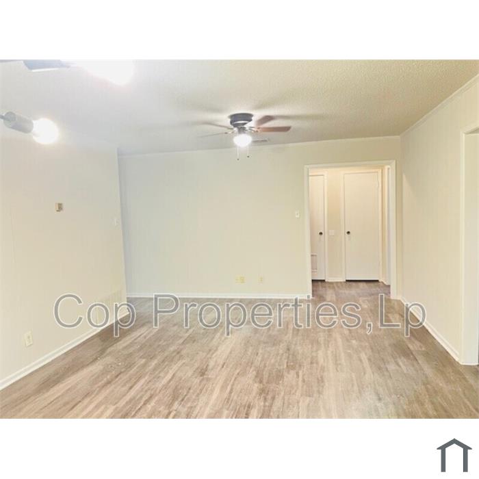 811 Jackson Keller Rd