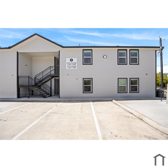 Silverwood Apartments at San Antonio