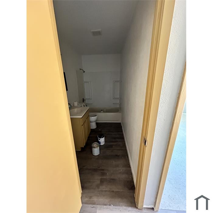 251 Hermitage Ct