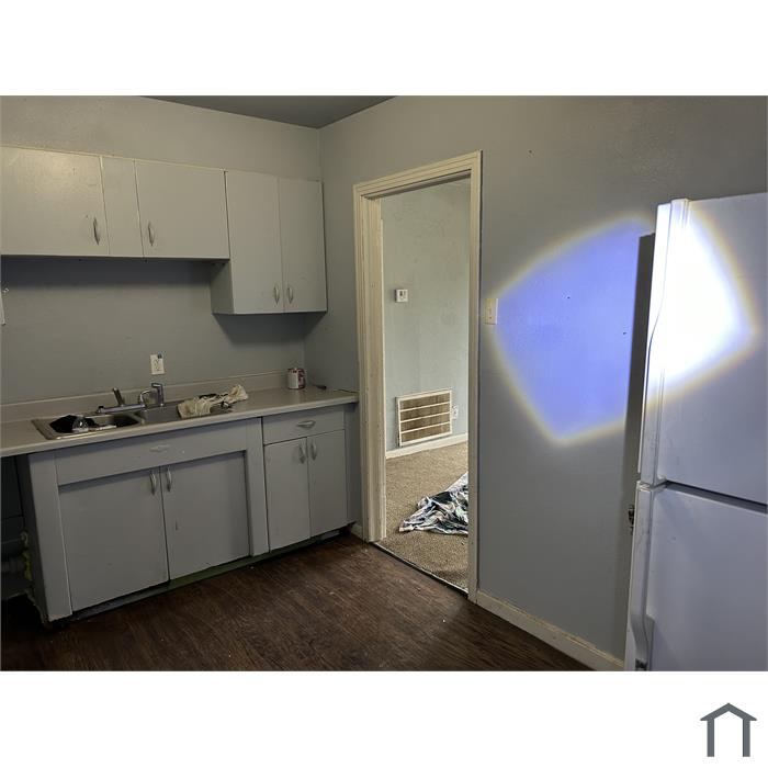 2 Bedroom Single Family House 1215 Kendalia Ave in San Antonio, TX