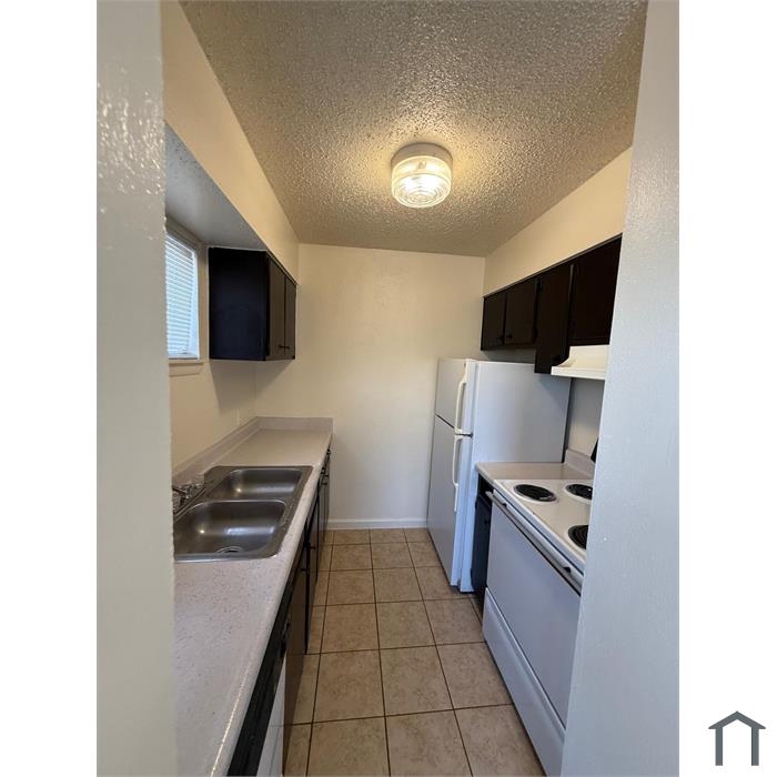 2400 Oakhill Rd