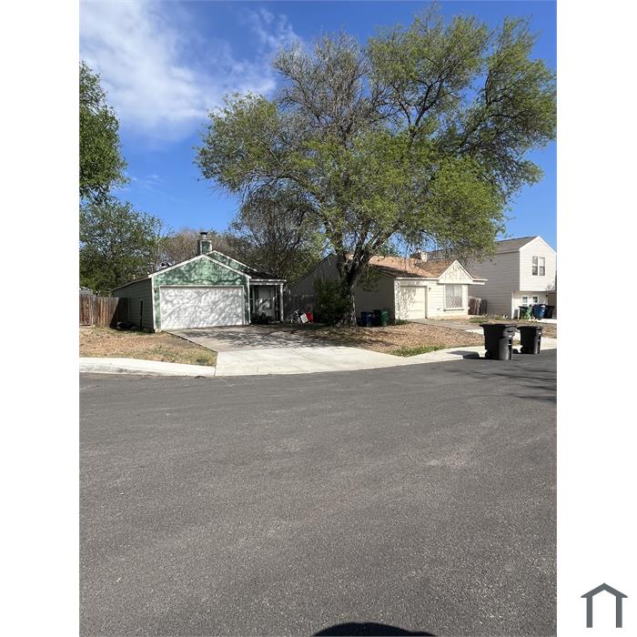 4018 Sunrise Bluff Dr