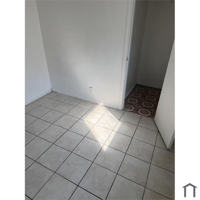 5907 Sunrise Vlg