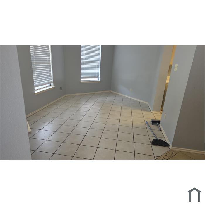 9943 Sunset Pl