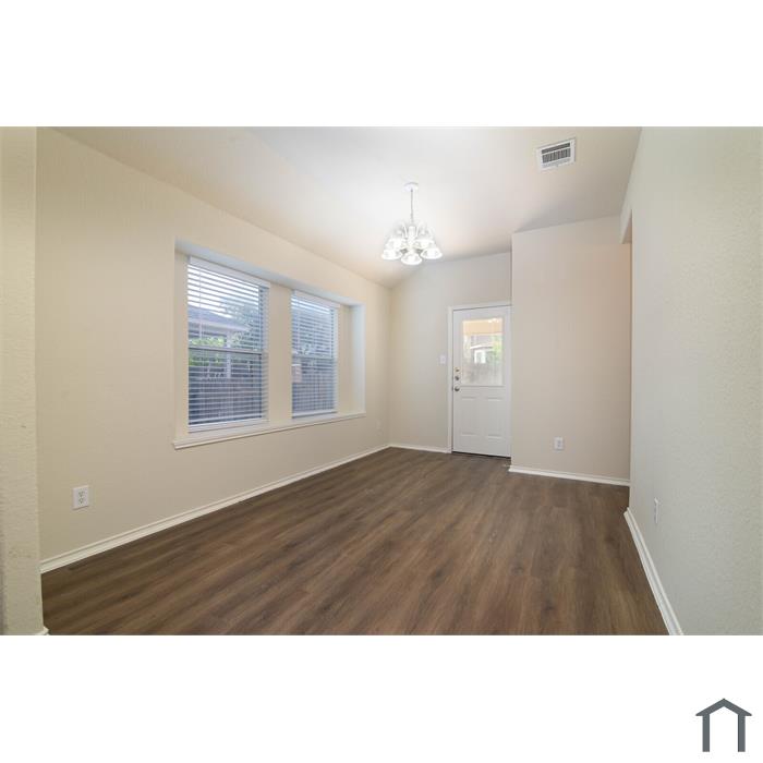 10374 Oakwood Crst