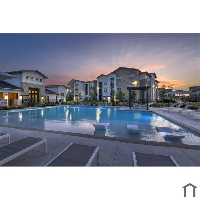 The Scott at Medio Creek