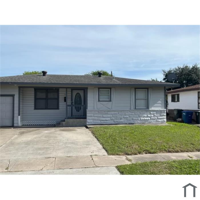 749 Ashland Dr