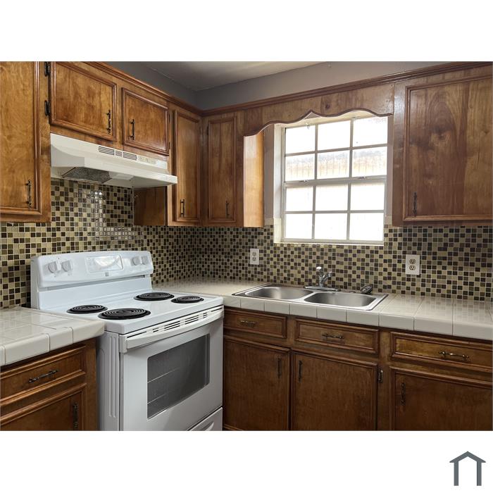 455 N Bernal Dr