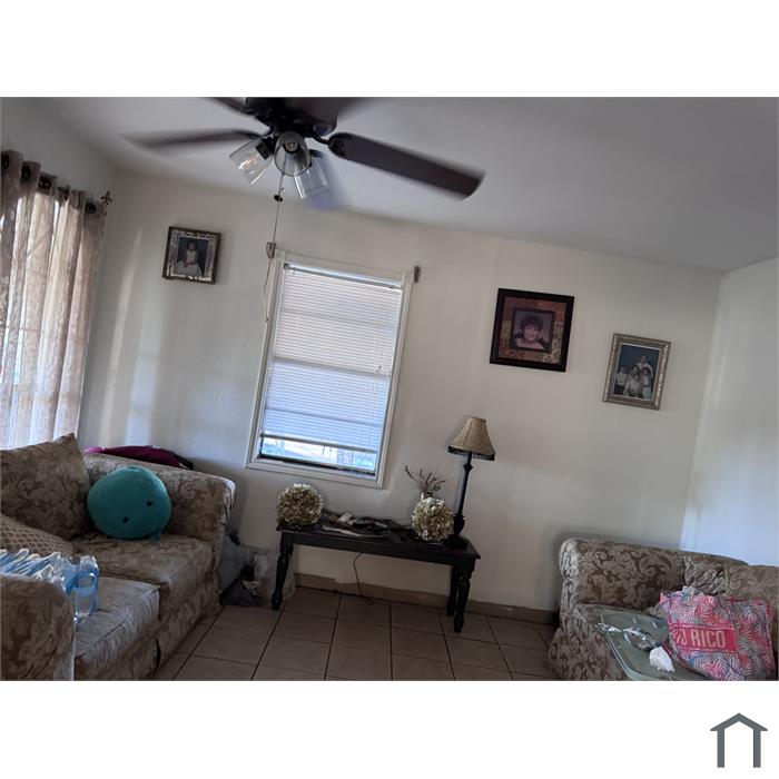1667 Sahara Dr
