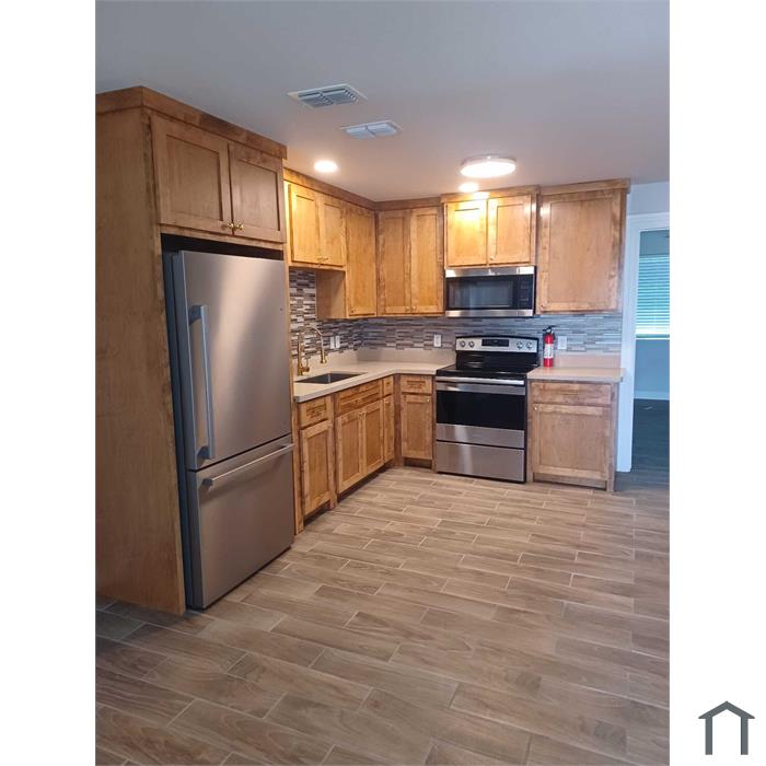 8205 N La Homa Rd