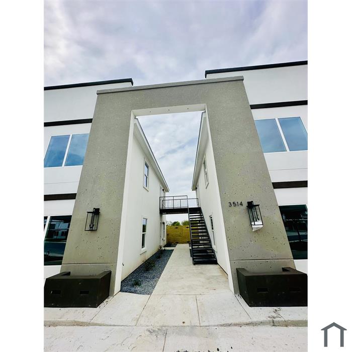 3517 S Dominique Dr