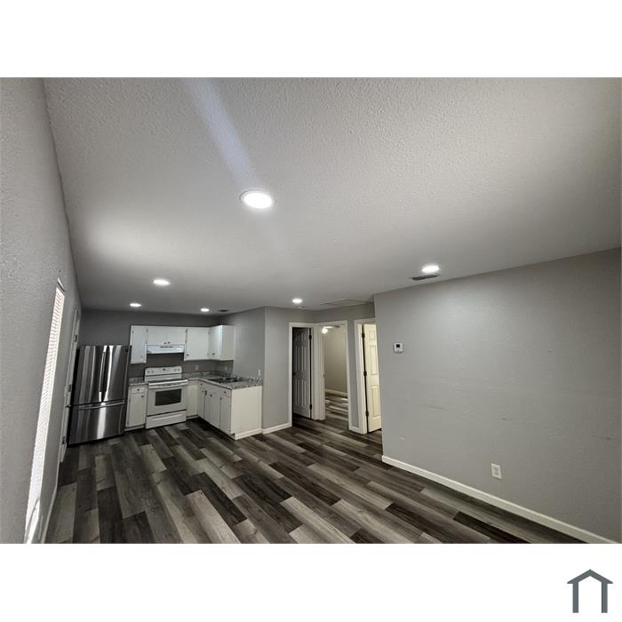 A & A Apartments