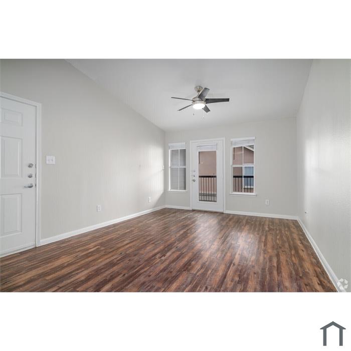 Brentwood Oaks Apartments