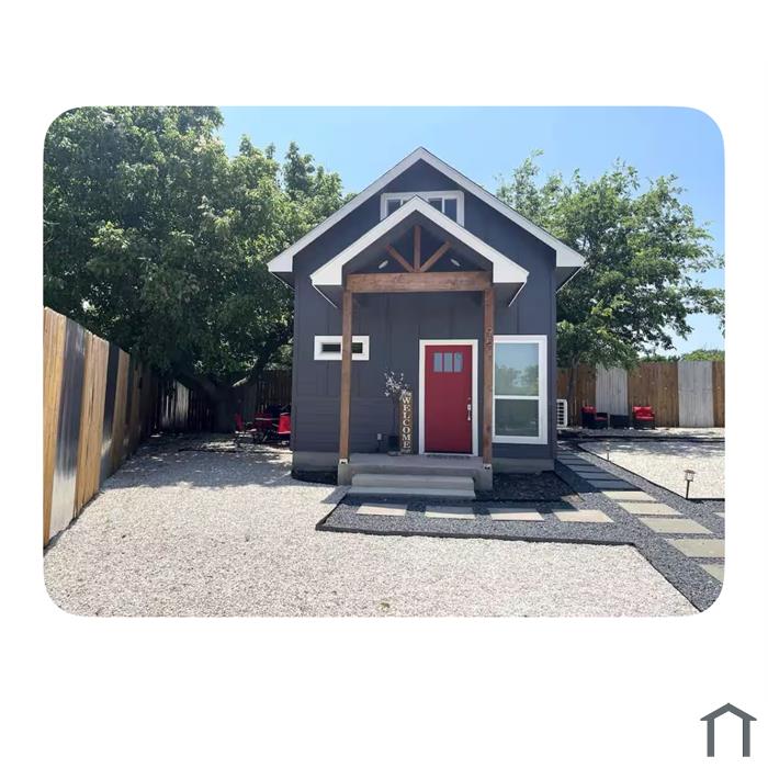 87 Acorn Dr