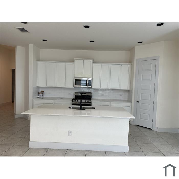 11204 Charger Way