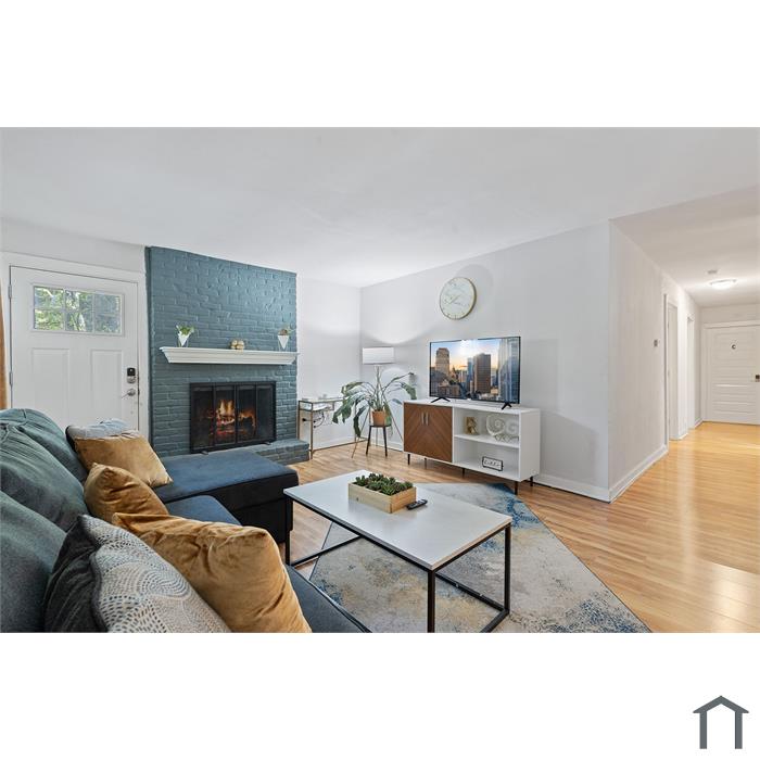2603 Parker Ln