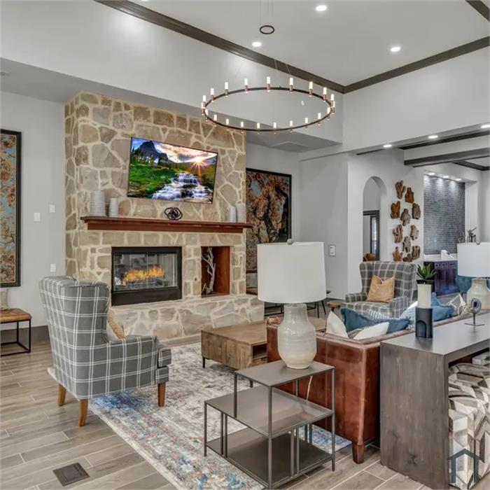 2201 Montopolis Dr