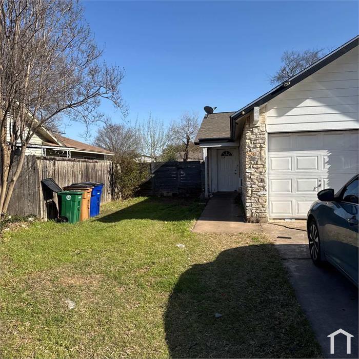 5615 Jacaranda Dr