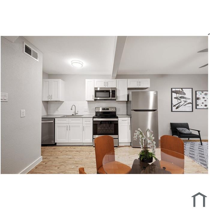 709 Lamar Pl