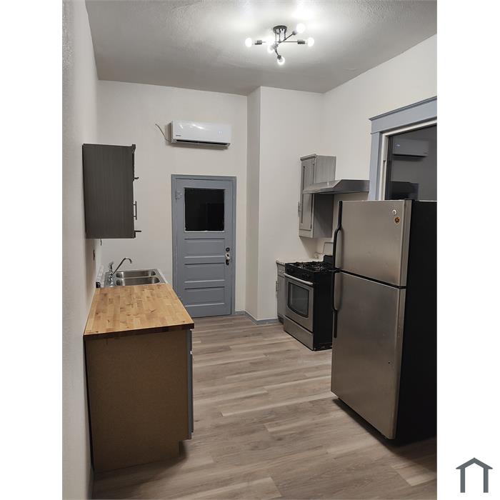 1913 E Rio Grande Ave