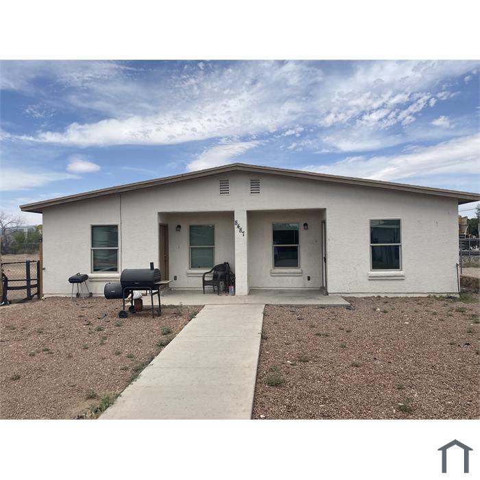 8487 Roseway Dr