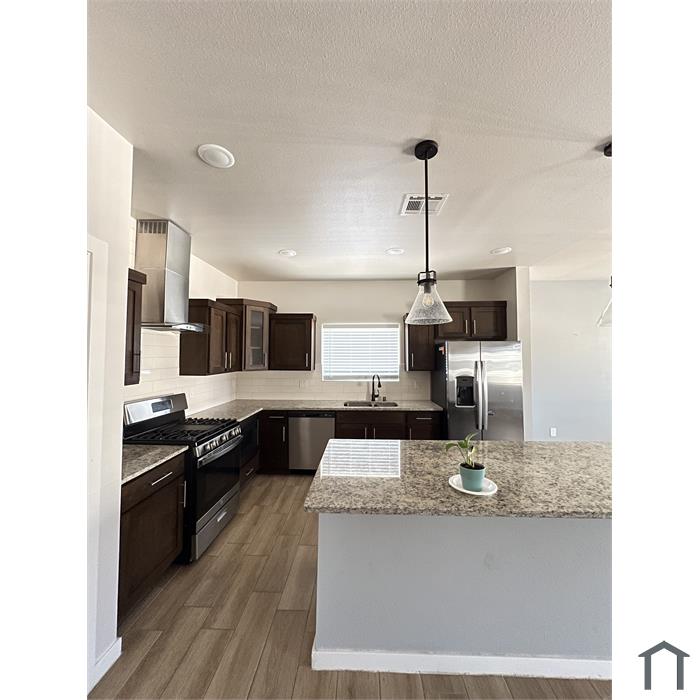 12837 Monmouth Ave